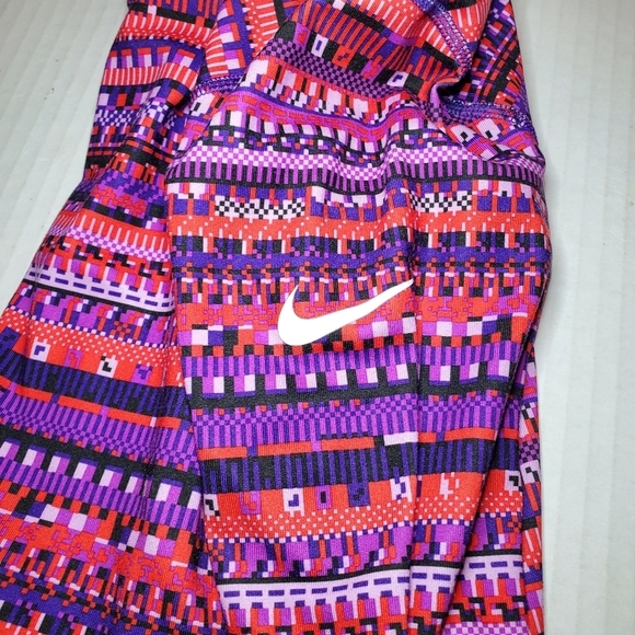 Nike Pro Half Zip Pullover Women's M Red Purple Fuchsia Fair Isle Print Long - Picture 9 of 10